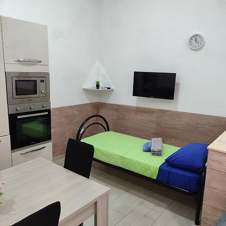 Al Civico 13 Apartment Foggia Ngoại thất bức ảnh