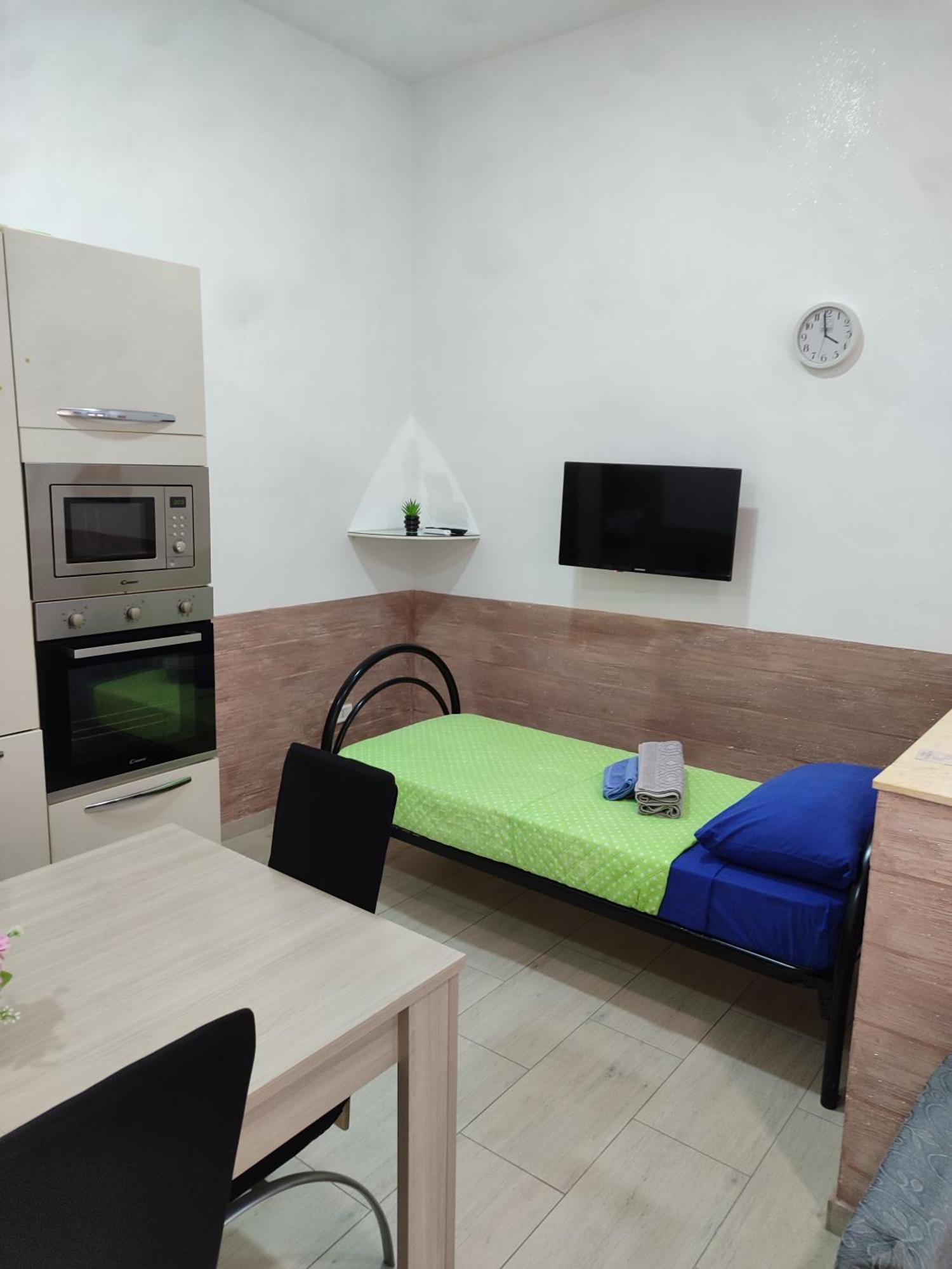Al Civico 13 Apartment Foggia Ngoại thất bức ảnh