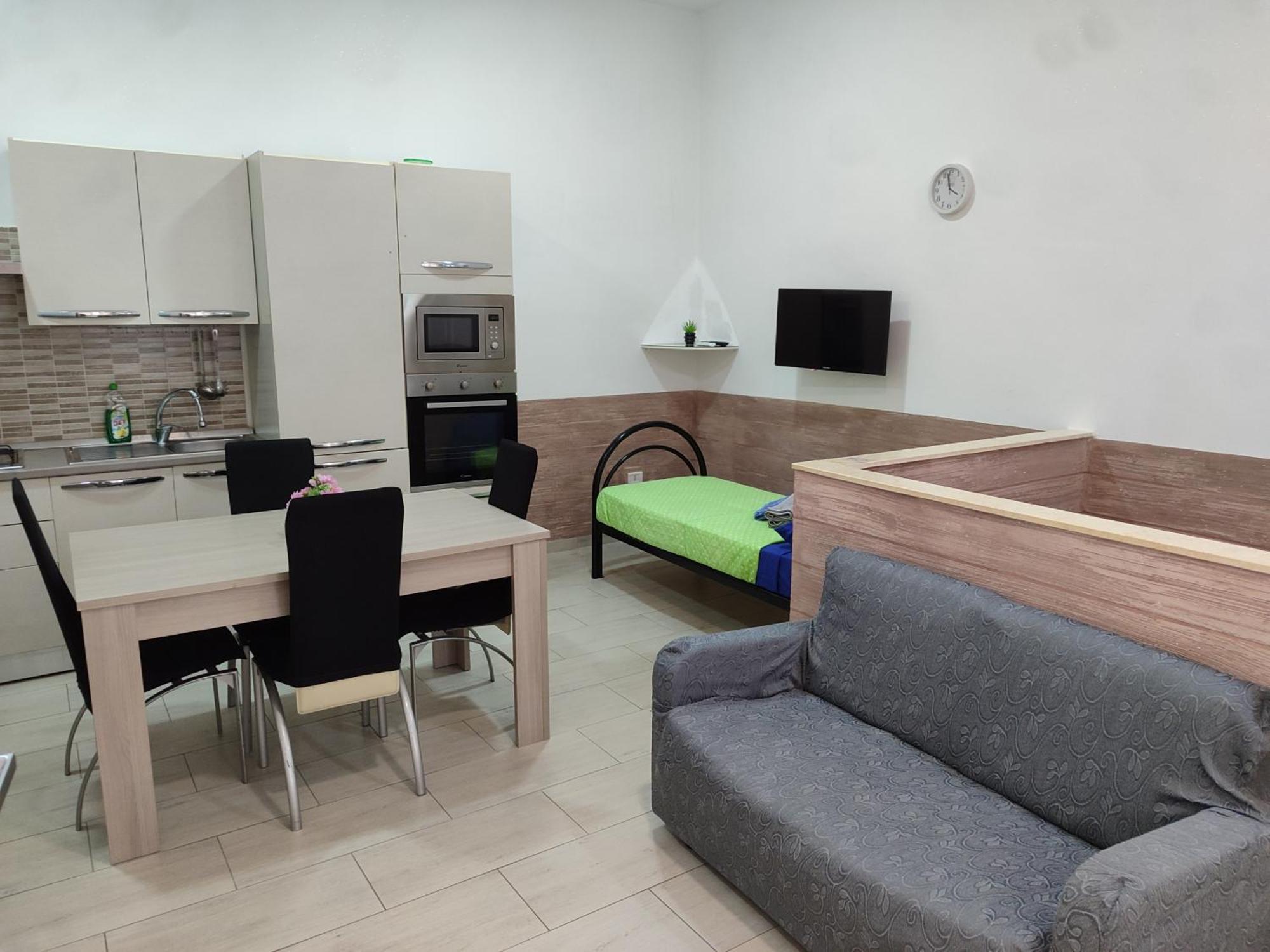 Al Civico 13 Apartment Foggia Ngoại thất bức ảnh